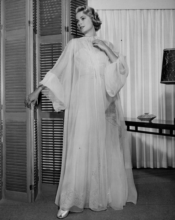 GraceKelly_md62