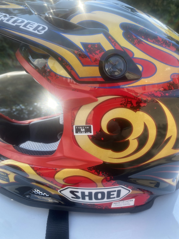 7F040D6E-BD64-4615-9789-DB8F4F83949F