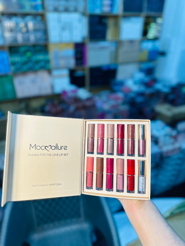 Mocallure 12 Gloses set😍