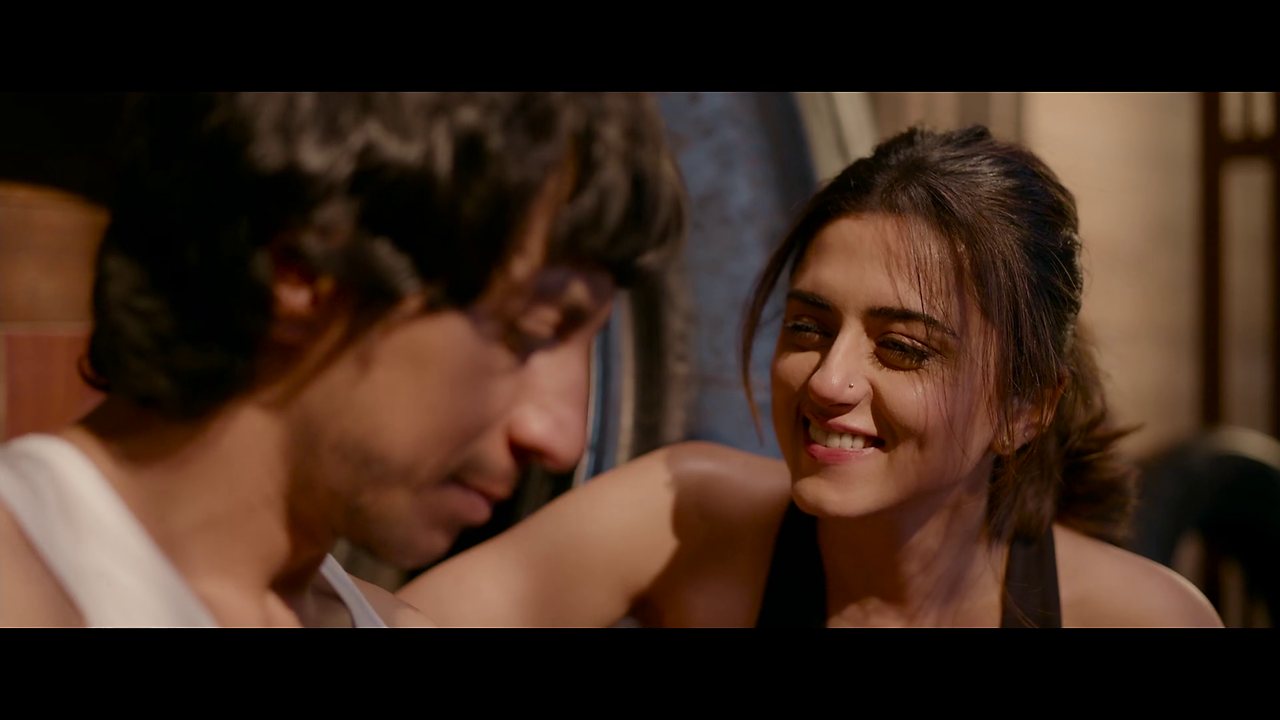 vlcsnap-2023-07-08-19h00m29s405