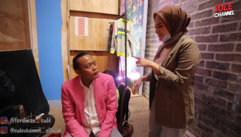 Nathalie Holscher ungkap dirinya tak akan ambil pekerjaan bila tanpa izin dari Sule