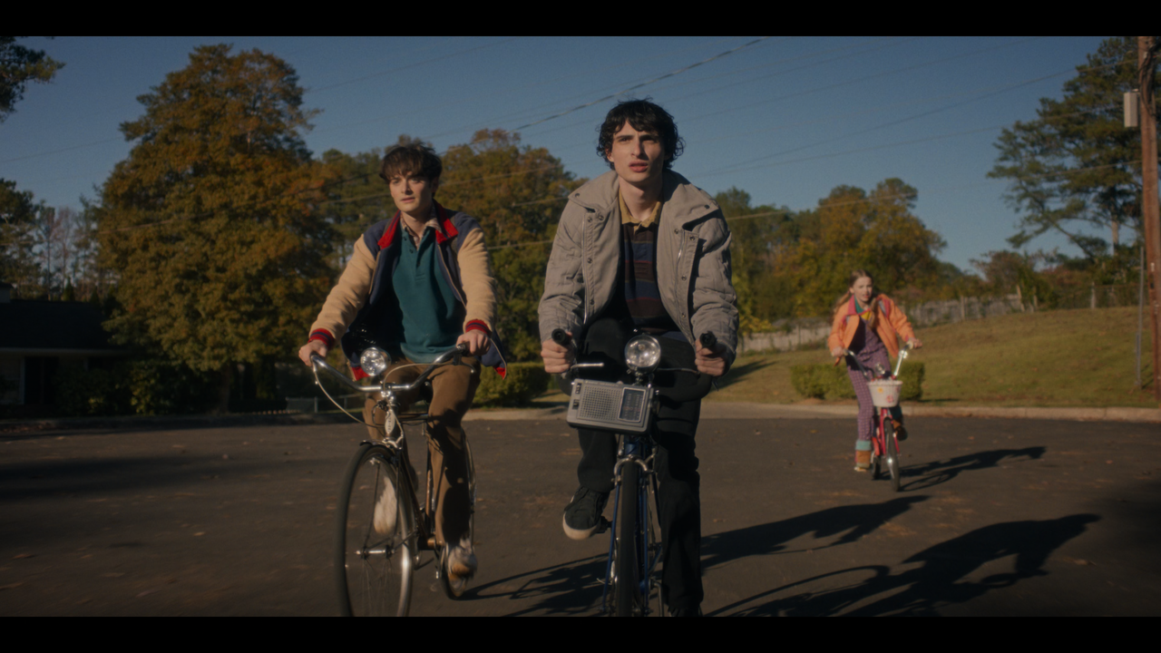 Stranger Things S05E01 2160p Netflix WEB DL DDP 5 1 Atmos H 265 Color TV mp4 snapshot 00 08 08 196