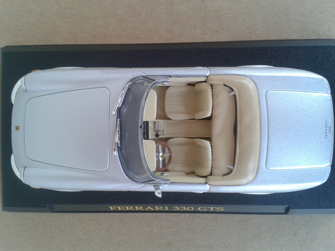 1967 Ferrari 330 GTS (Ixo - nº 30 Ferrari RBA) (12)