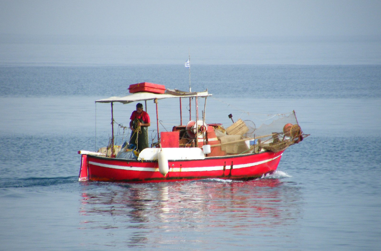 red-fishing-boat.jpg