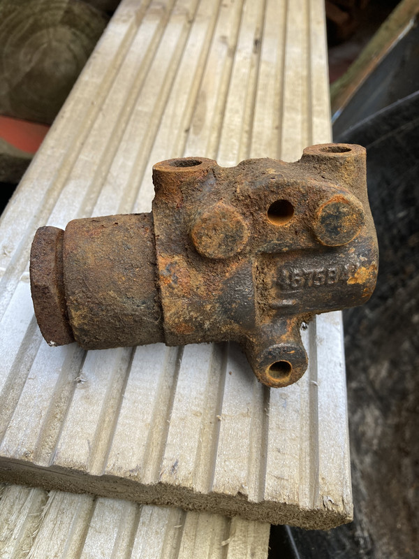 75DBBF68-3F97-4E99-BDB1-B84F42144129