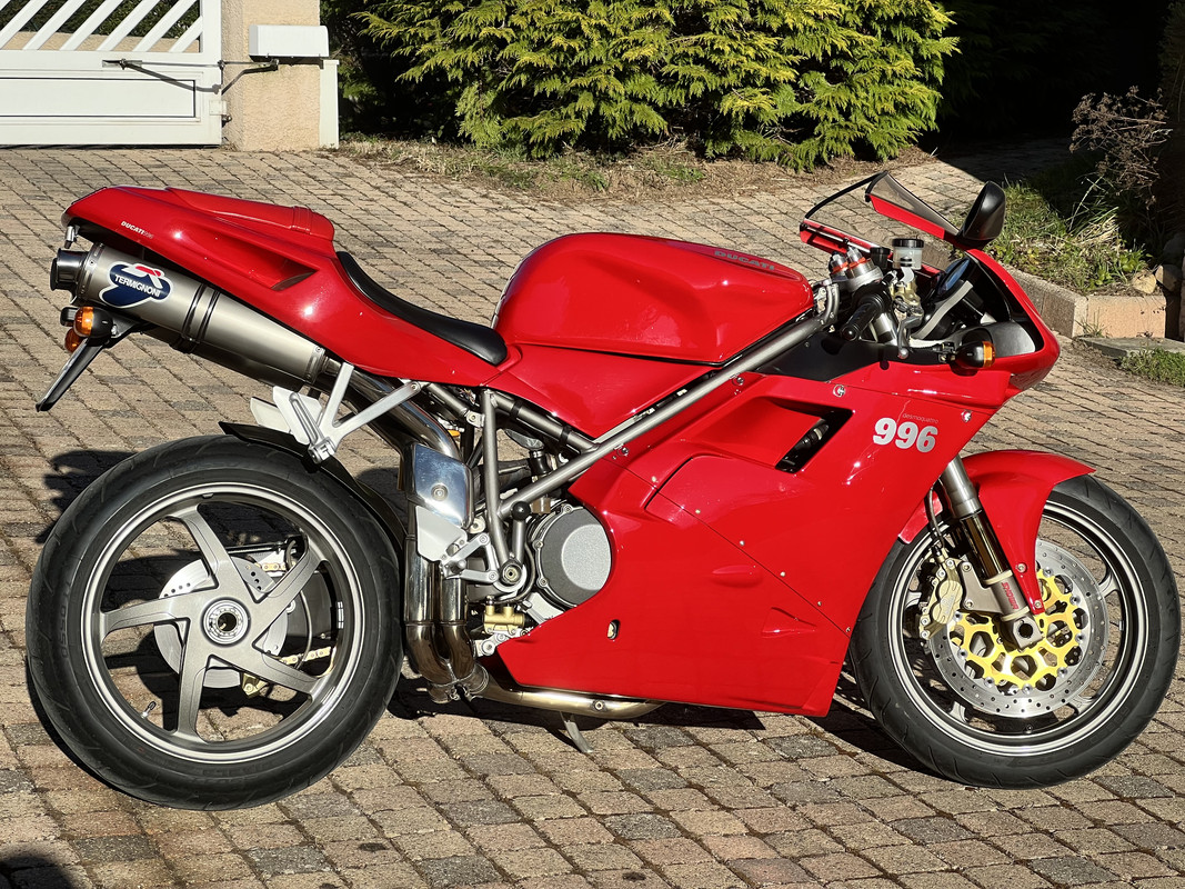 178F224C-DE1B-4AF1-B8AE-81F2FC2CCB9C