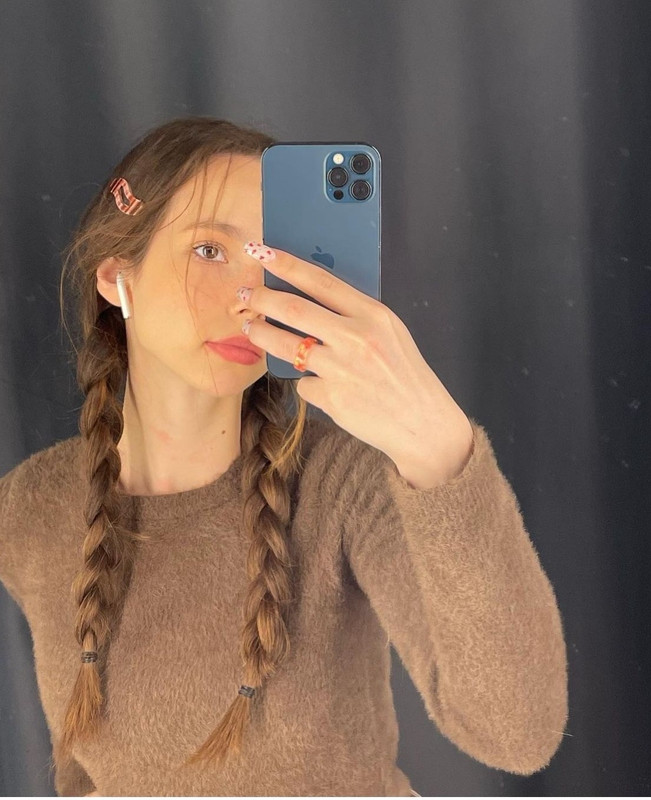 BF7B72D5-7395-4E29-9B22-5CADFE6F535E