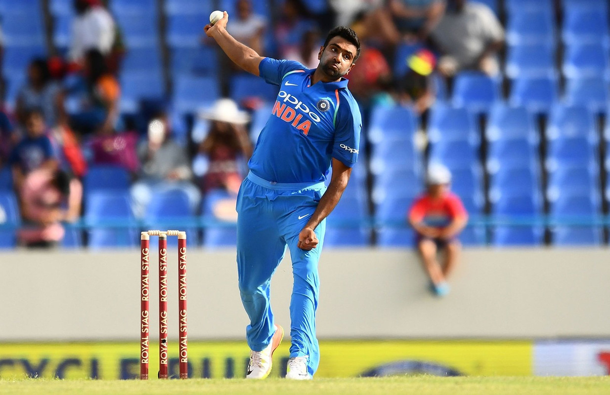 Ashwin's bowling action