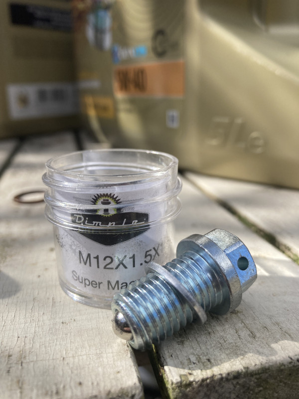 C18FBF63-D3F1-484F-8AF9-CD7F047B2BE7