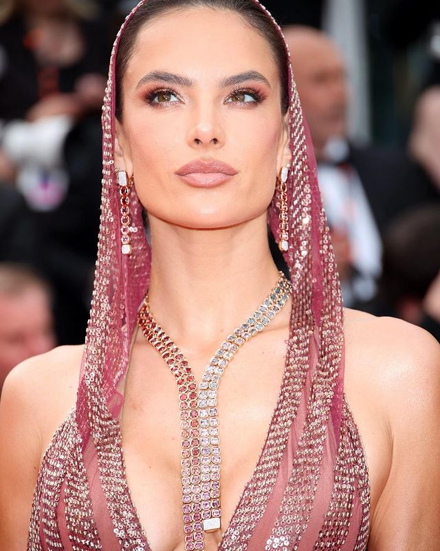 Cannes 2023: i beauty look delle star sul red carpet