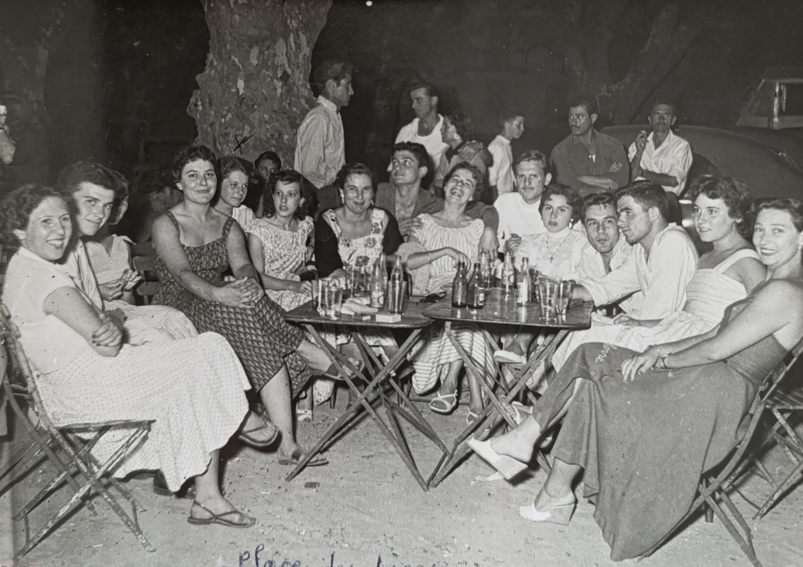 ADFE37C9-C472-4D42-8E38-2DB2868751F2