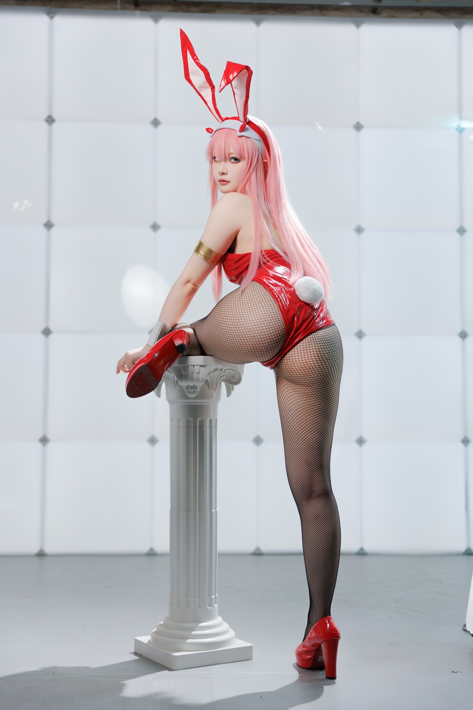 屿鱼 Yuyu Zero Two Cosplay 写真图集｜Darling in the Franxx 高清摄影（39P｜356MB）插图1