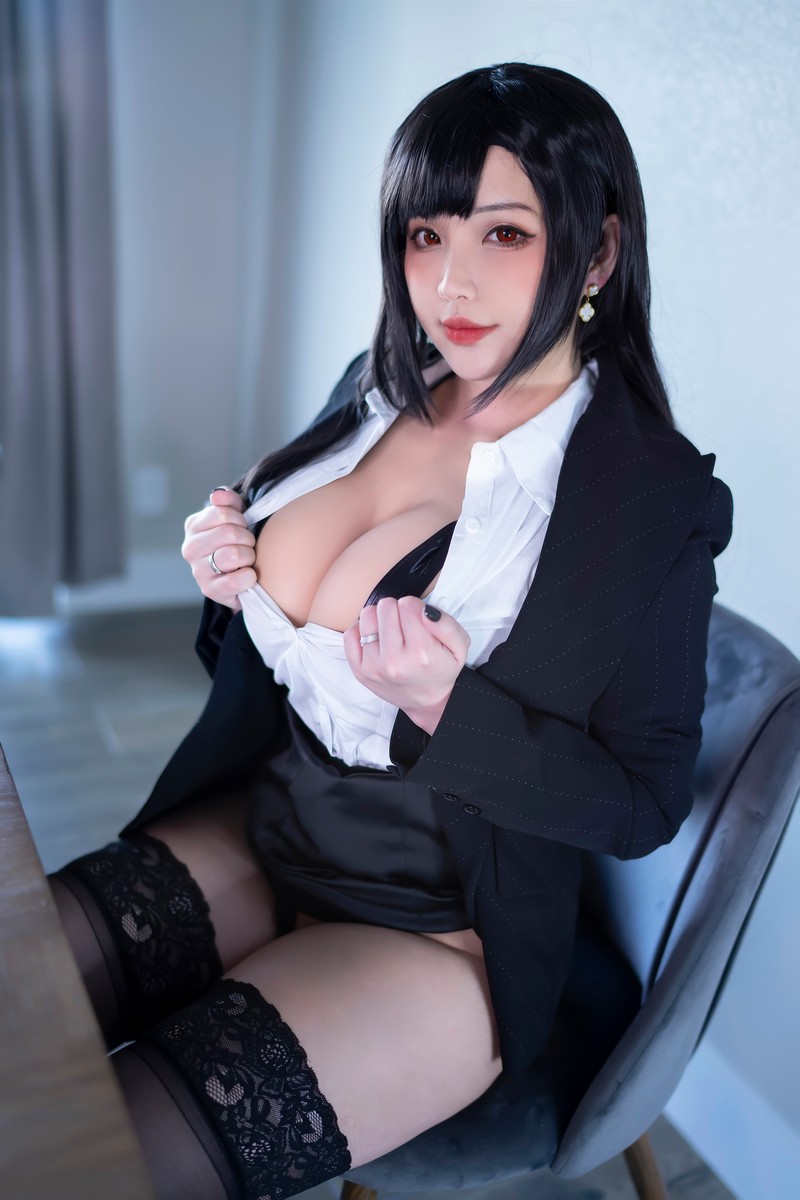 Hana Bunny 蒂法参议院 Cosplay写真｜Final Fantasy Tifa 高清图片合集[16P-169.8M]插图4