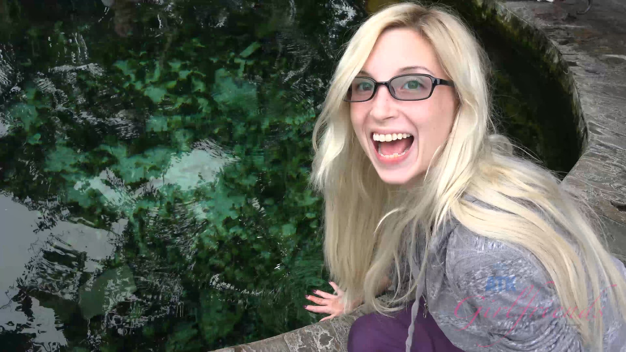 PP - 47KG!rlfr!3nd$ -  0116174K.mp4_snapshot_00.09.676