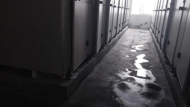 Как живут и сколько зарабатывают сборщики iPhone в Китае