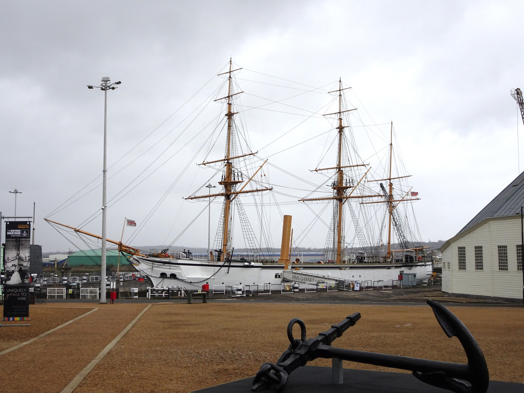https://i.postimg.cc/gJ1rVdmM/HMS-Gannet-33416325978.jpg