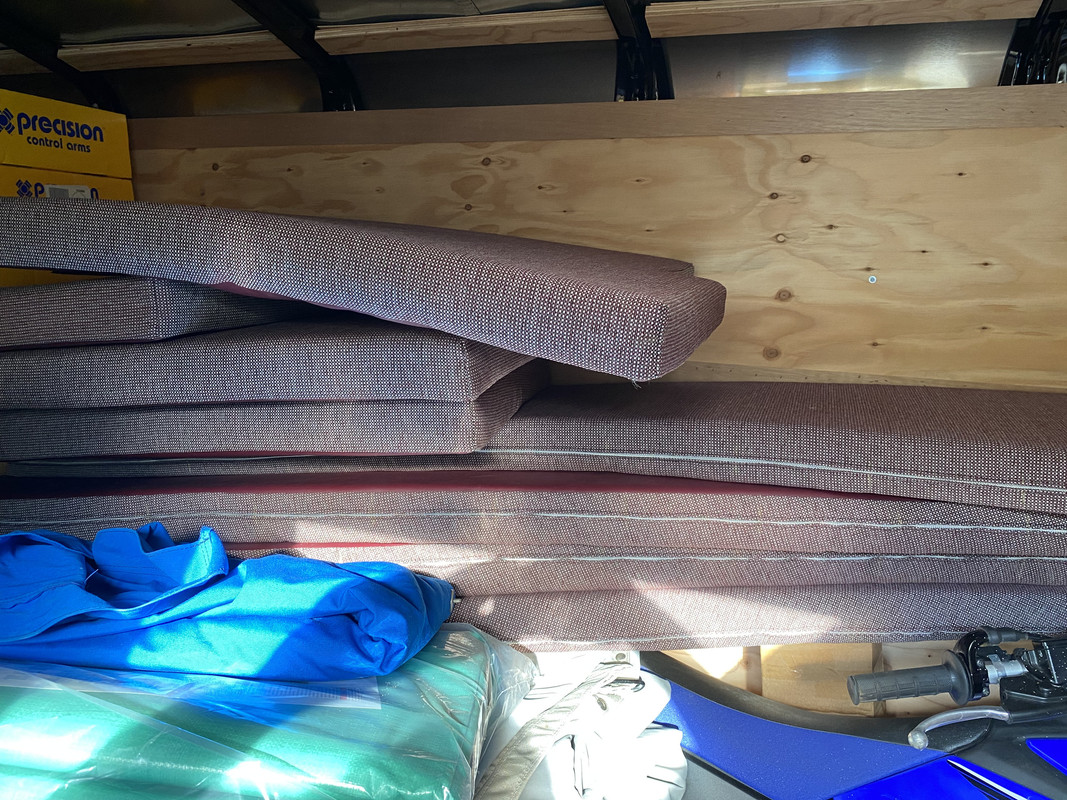 AEEDBA92-E015-4068-91BB-B12445C80A60