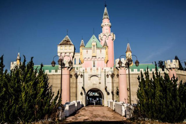 Dreamland-4