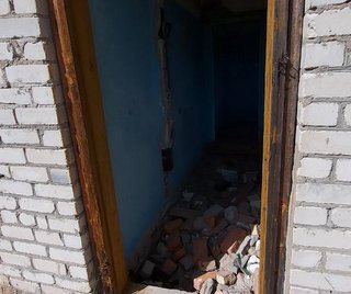 Самая ущербная заброшка из всех по близости