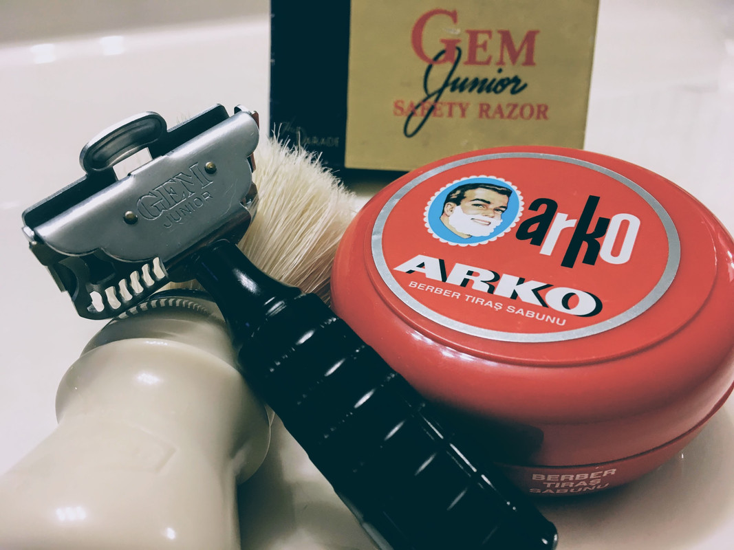 [Image: 211028-Sot-D-Gem-Jr-Baton.jpg]