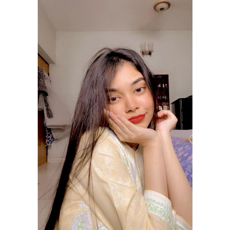 photo_6224430514656364487_y