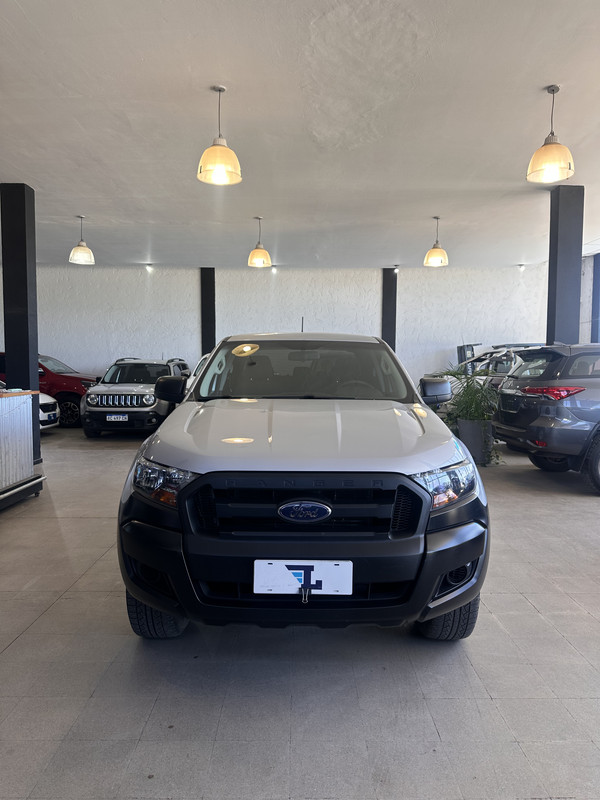 Ford Ranger XL 4X4 2.2 - 2