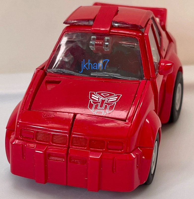 Mastepiece-Cliffjumper-Color-Test-Shot-02