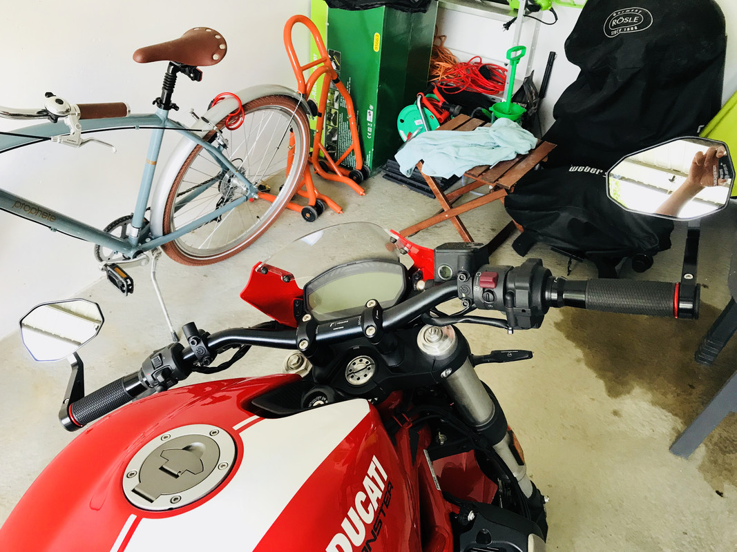 D4F87F64-C655-42C1-A4B1-A460B3BC2E1B