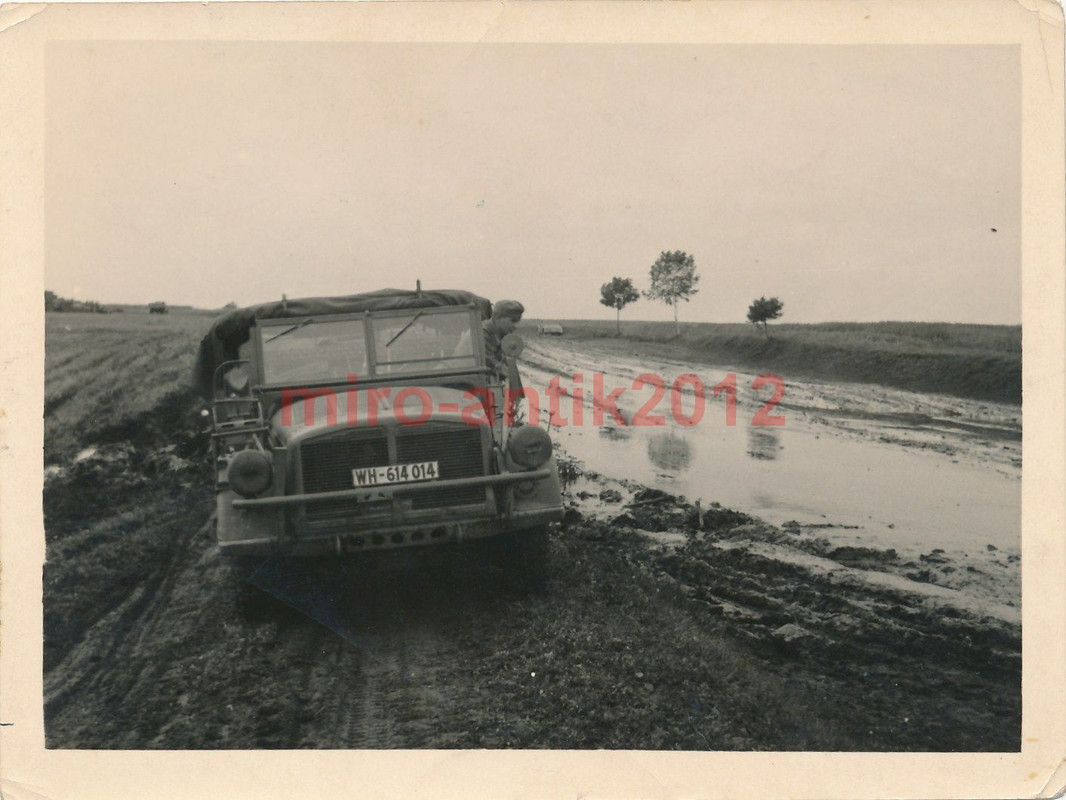 Foto, Wehrmacht, Kübel kämpft sich durch den Sch
