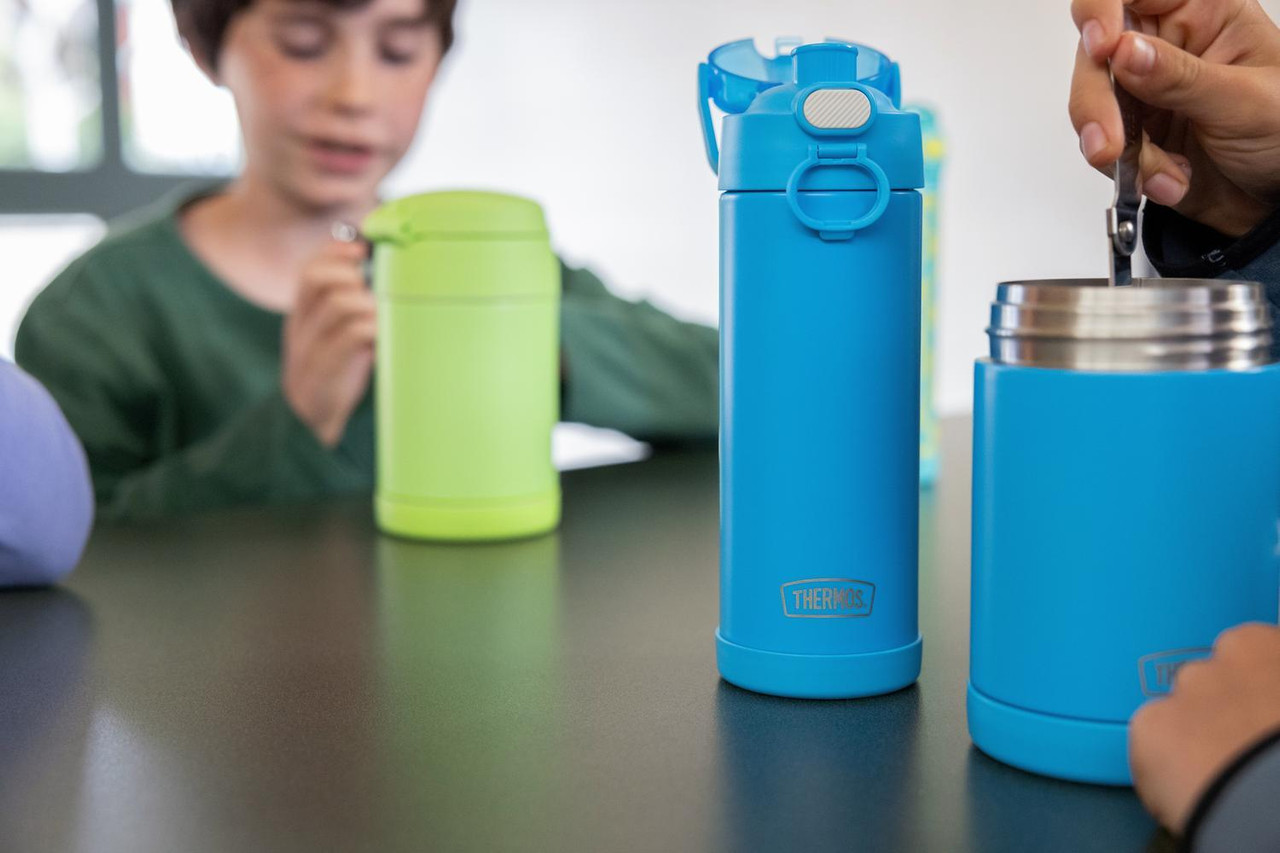 Kids with water bottles