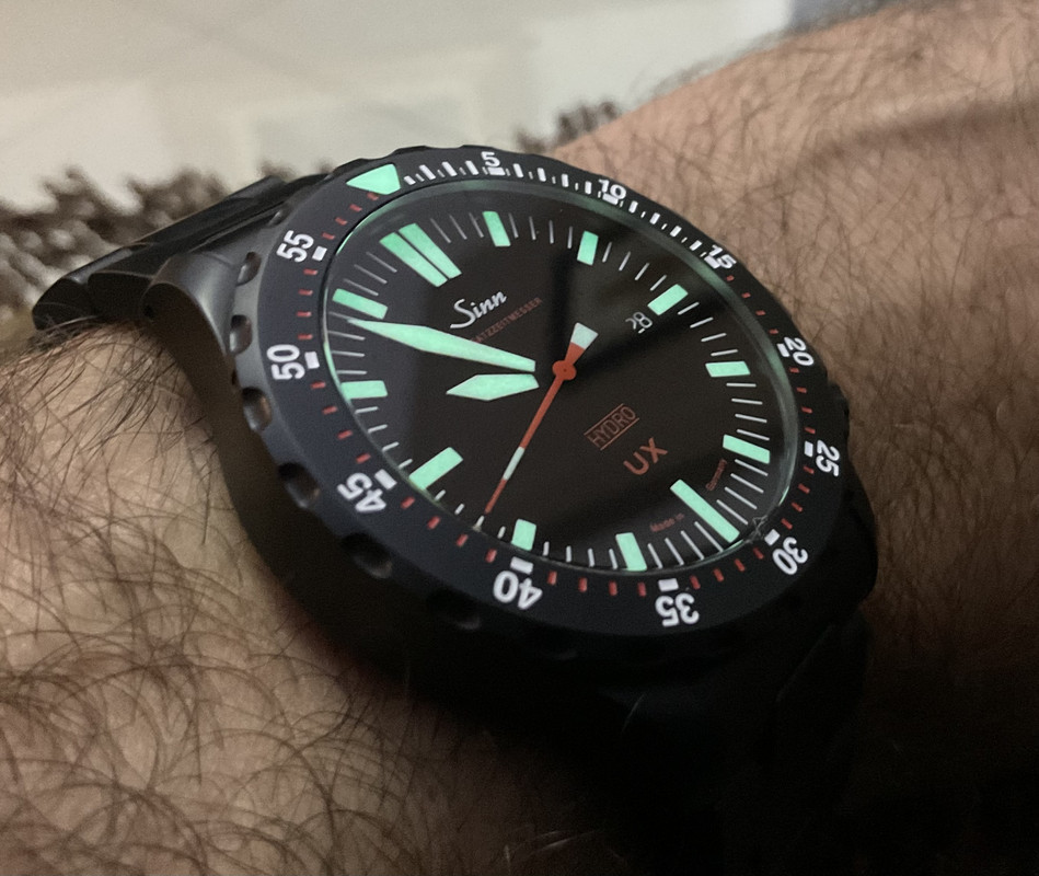 B14B4672-4872-468A-B196-93E4227C77A9