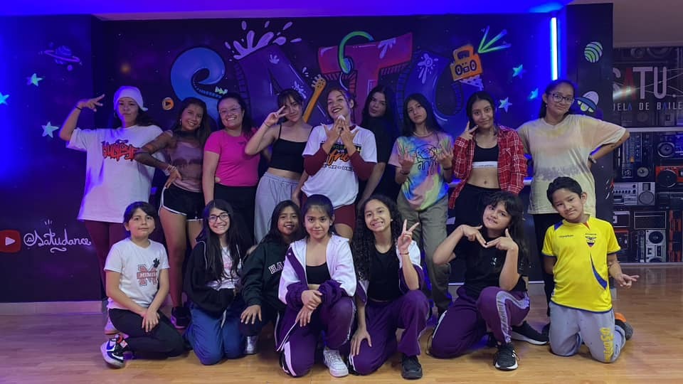 Foto de grupo Satu Dance