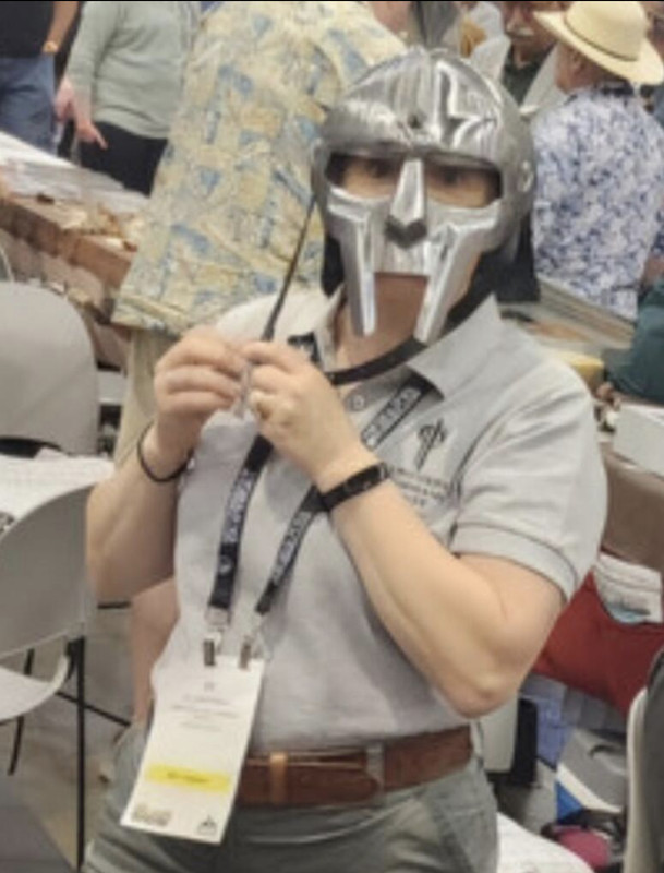 12DDA83E-D002-40A6-B015-27349C8F9C83