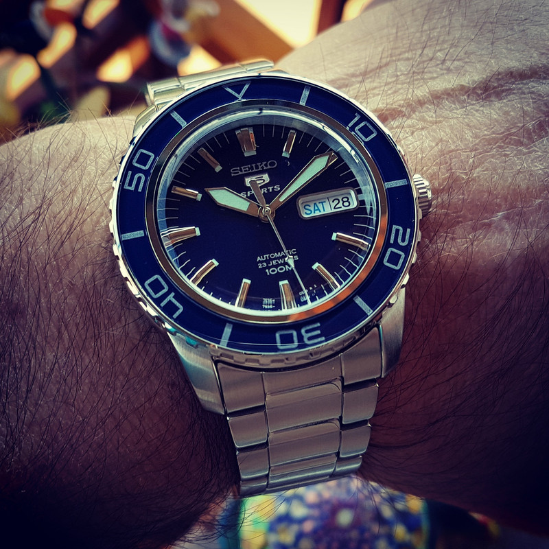 Seiko 5 SNZH53 Cal. 7S36 100M (1)