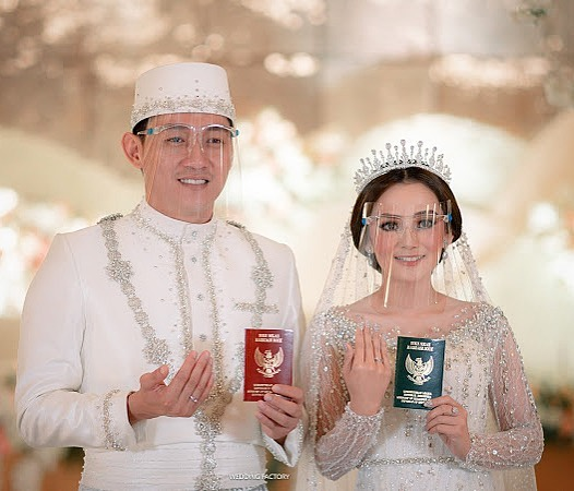 Ifan Seventeen dan Citra Monica telah menikah