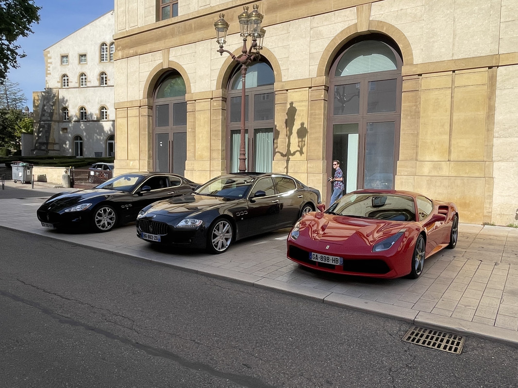 880C2D24-7516-438C-A3E7-6417C831D04B