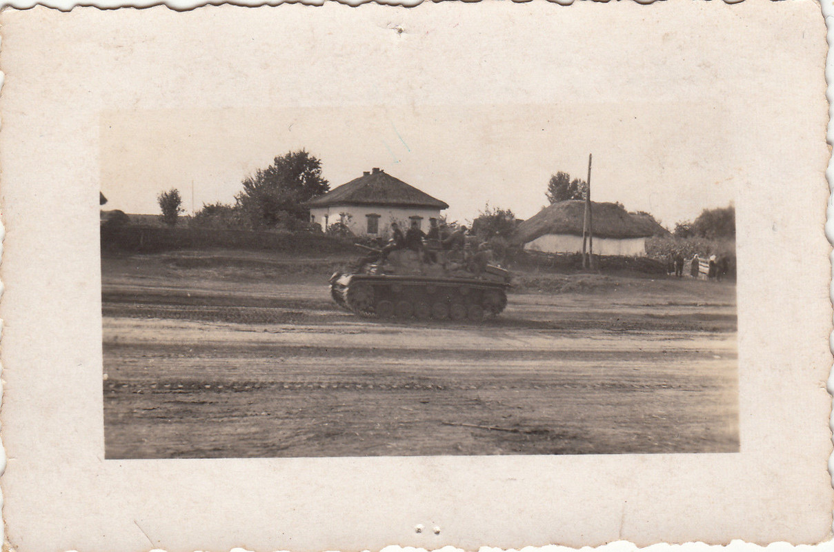 Wehrmacht Rußland Panzer III aufgesessene Infant