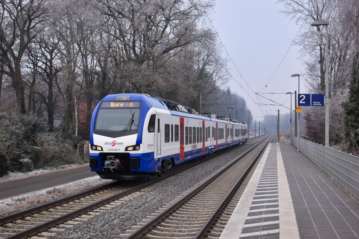 DSC_0508  (RS 3 naar Bremen Hbf)