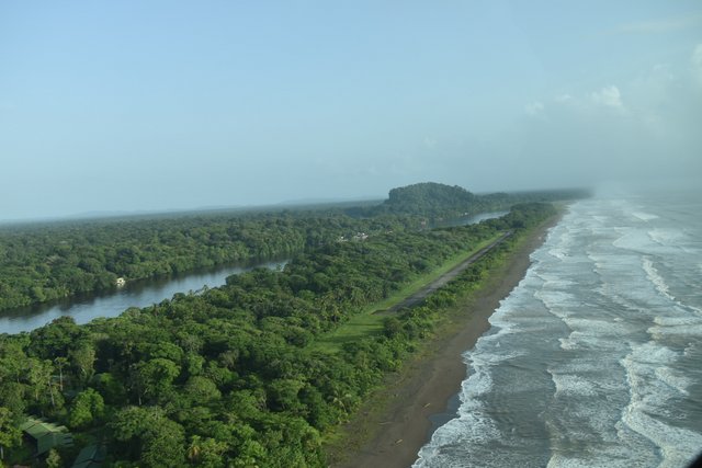 Tortuguero - Costa Rica desde el aire. Una ruta diferente. Julio 2021 (4)