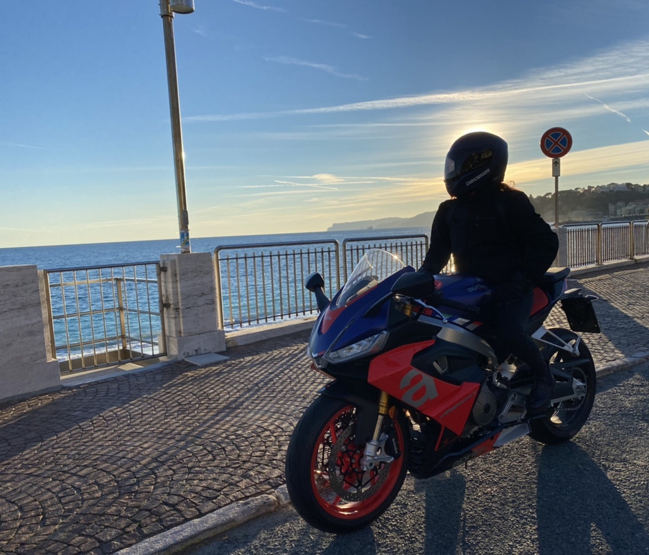 6341E232-3056-4CFE-BB5A-BF6B424C9FB9