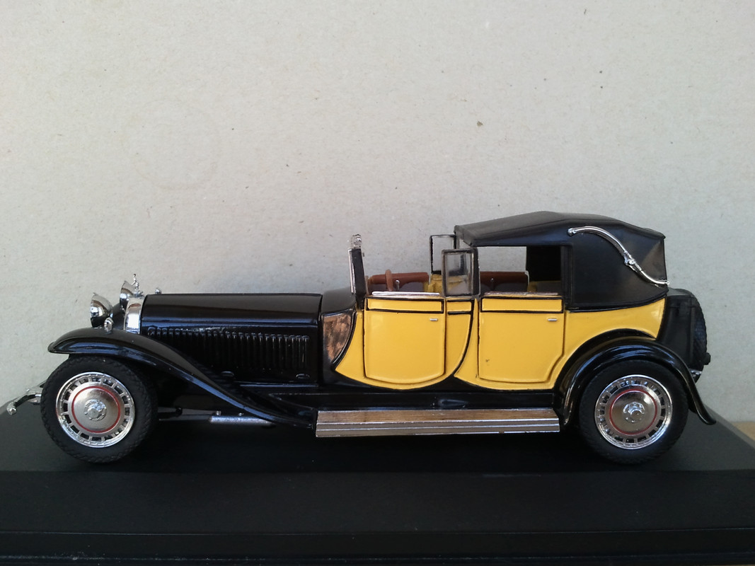 1929 Bugatti Type 41 Royale (Chasis 41.150) Berline de Voyage (Franklin Mint) (11)