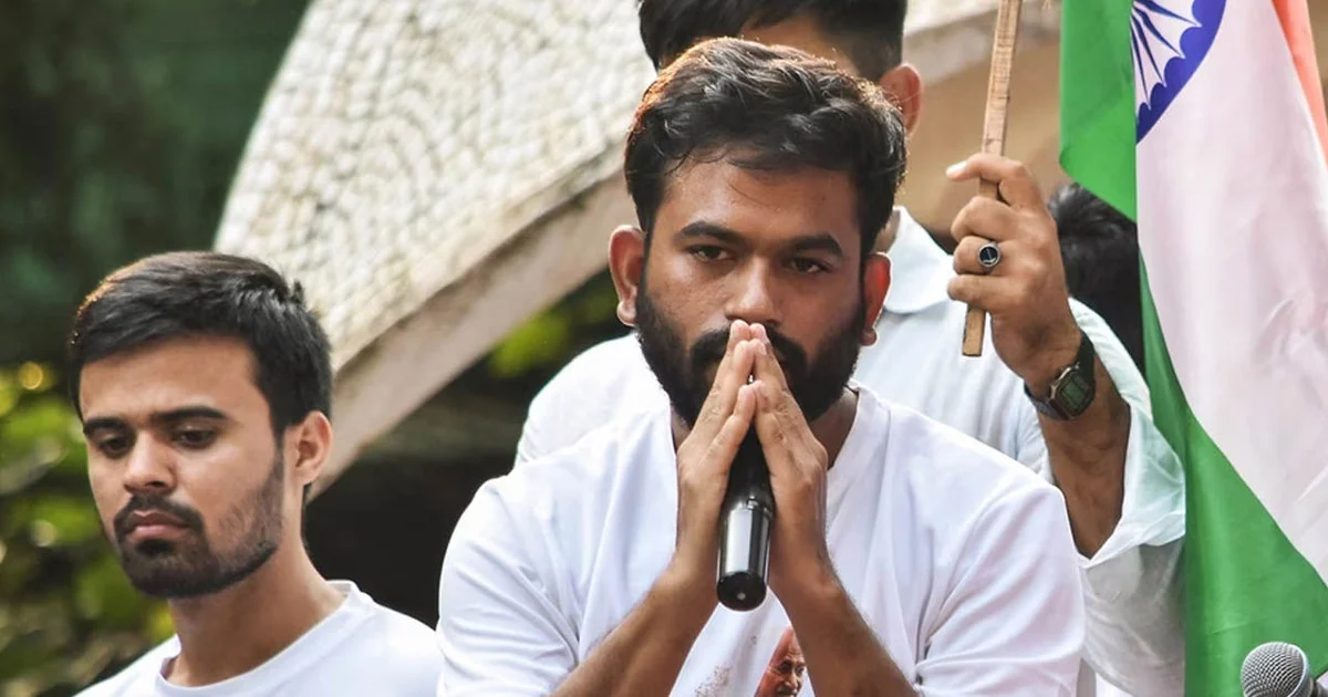 বিক্ষোভে যোগ দেওয়ার আগে ককরোচপ্রধানের বার্তা
