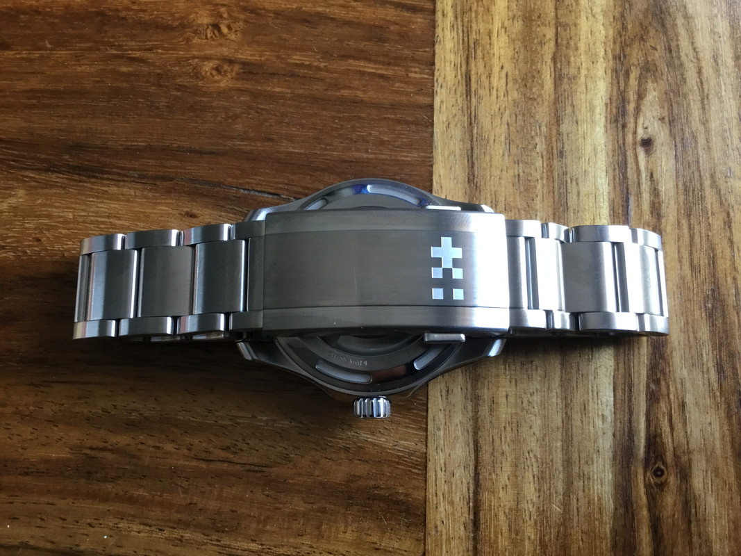 Un unboxing des nouvelles Christopher Ward C63 Sealander - Page 2 18-F82612-16-B9-4-C42-AC38-2-A5-FE3200-F37