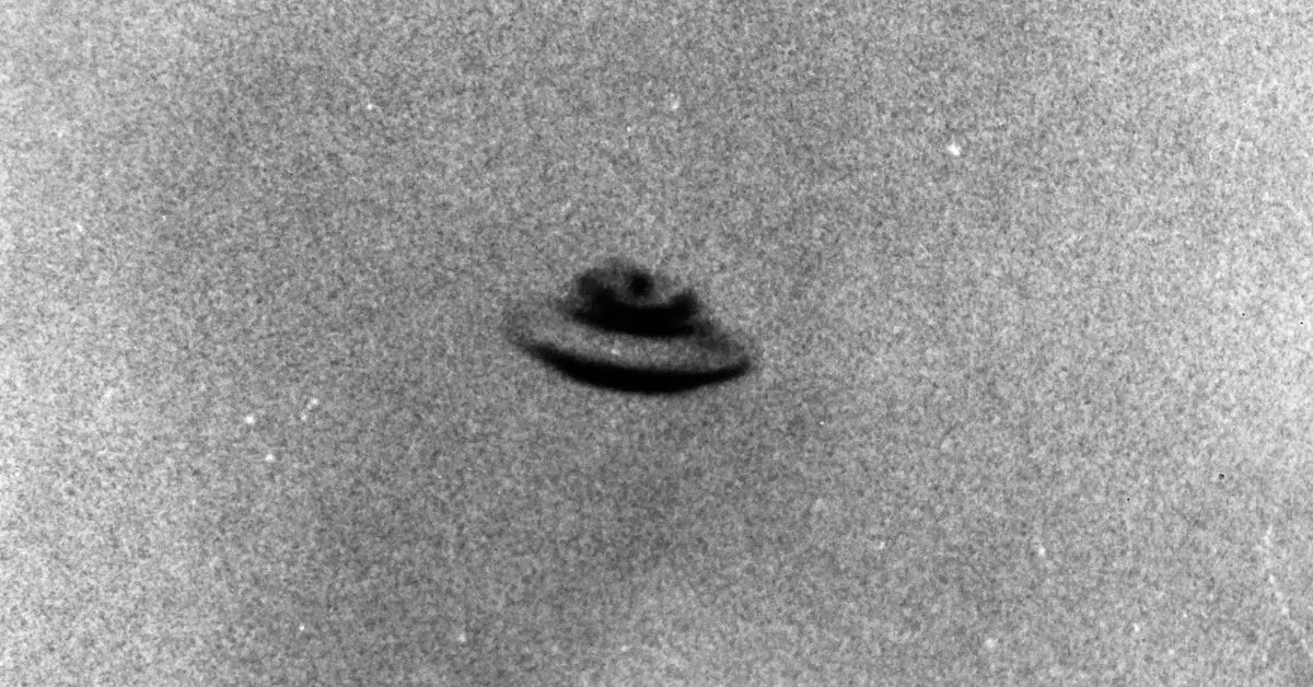 ufo-prince-philip-alien-russian-spy-queen-elizabeth-pope-2-1726176187895