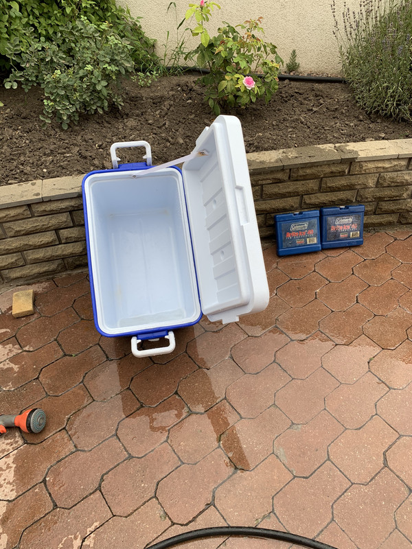 38ACB8BB-3A39-41B2-93C9-882A4DFBCE63