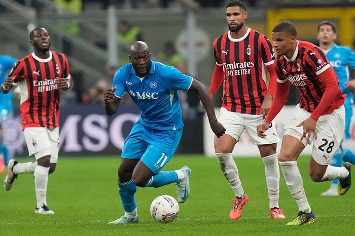 AC Milan vs Napoli, 01h45 ngày 29/09