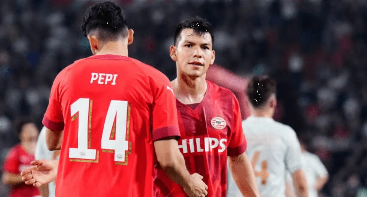 Prensa neerlandesa lanza dardo al Chucky Lozano a pese a liderato del PSV