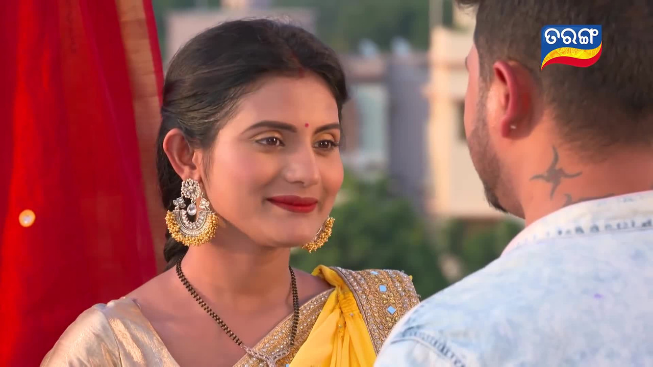 odia Serial hot Navel press_4