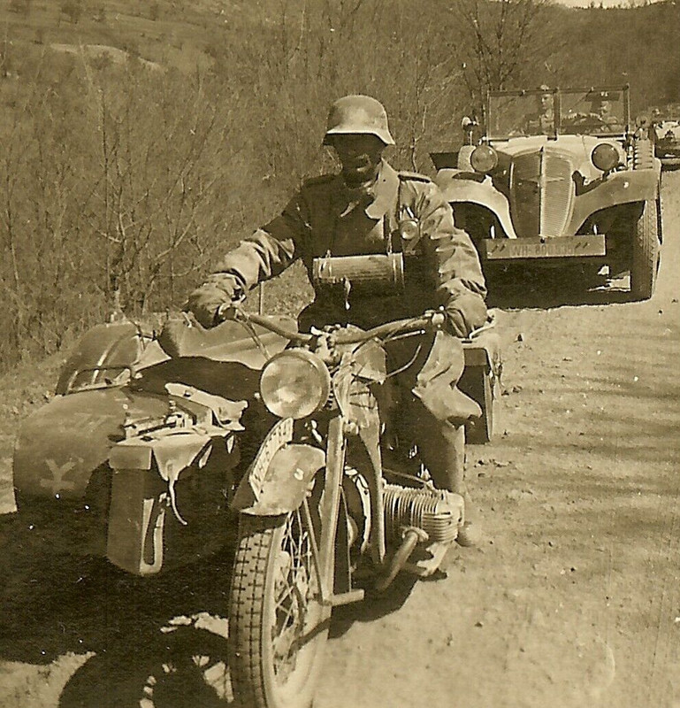 16. Panzer Division Wehrmacht Kradmelder w Unit Marked Motorcycle!!! (2)