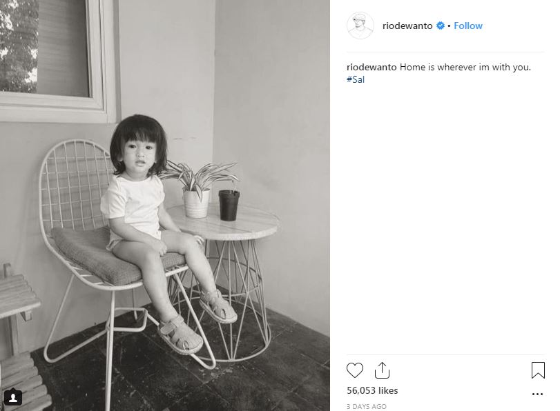 Rio Dewanto menutup kolom komentar Instagramnya
